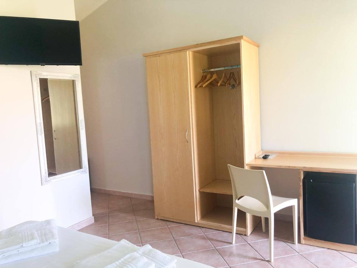 Agriturismo Is Cortillaris Càbras Dış mekan fotoğraf