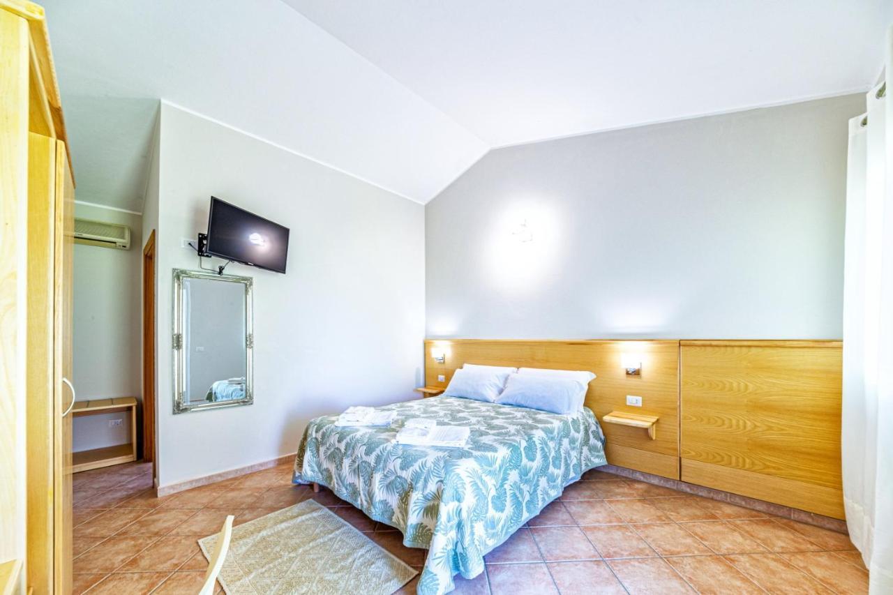 Agriturismo Is Cortillaris Càbras Dış mekan fotoğraf
