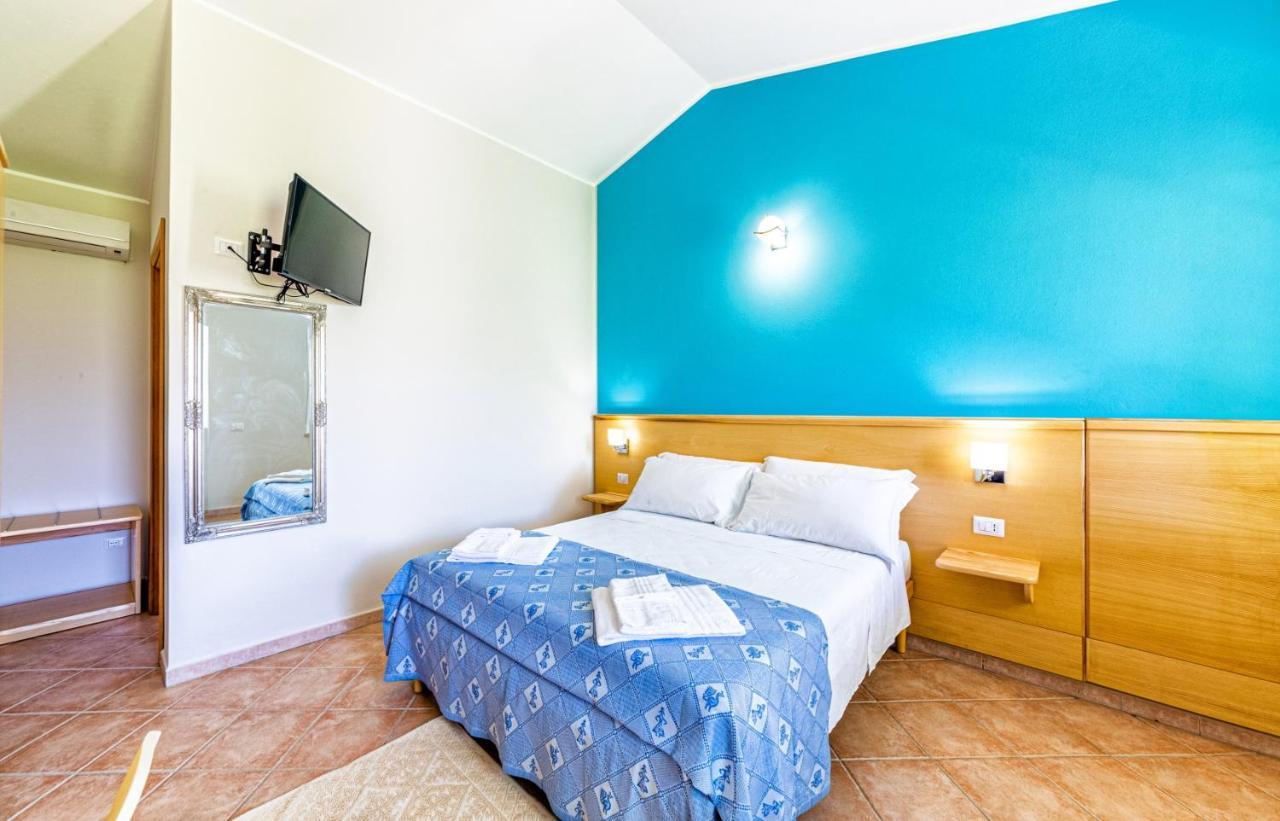 Agriturismo Is Cortillaris Càbras Dış mekan fotoğraf