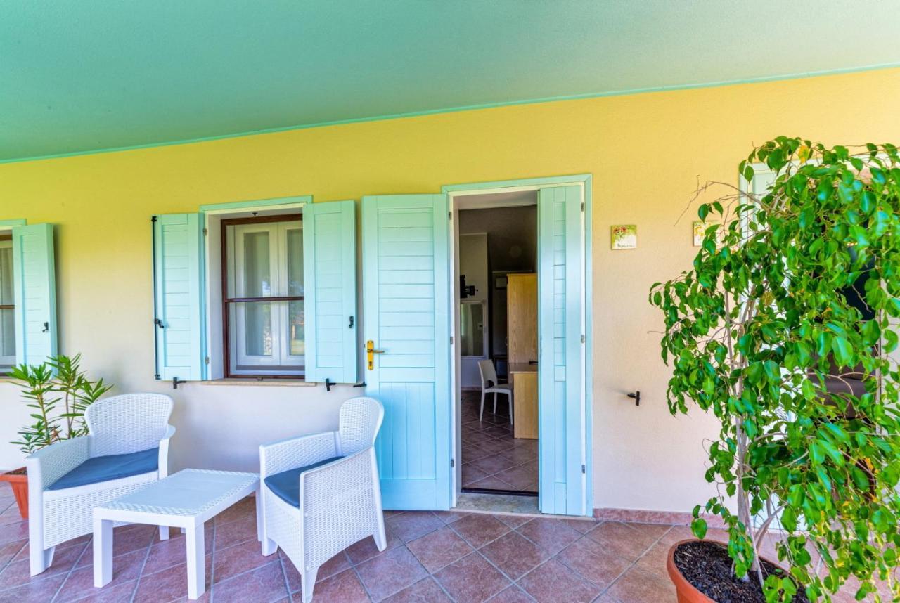 Agriturismo Is Cortillaris Càbras Dış mekan fotoğraf